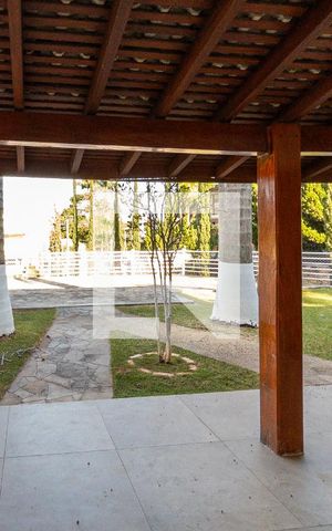 Casa de condomínio para alugar com 600m², 4 quartos e 2 vagas Casa de condomínio para alugar com 600m², 4 quartos e 2 vagasVista da Sala