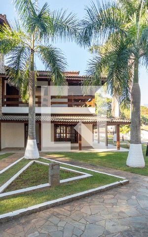 Casa de condomínio para alugar com 600m², 4 quartos e 2 vagas Casa de condomínio para alugar com 600m², 4 quartos e 2 vagasFachada da Entrada
