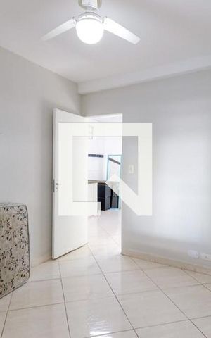 Casa à venda com 600m², 3 quartos e 4 vagas Casa à venda com 600m², 3 quartos e 4 vagasQuarto 3