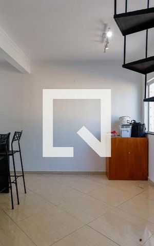 Casa à venda com 600m², 3 quartos e 4 vagas Casa à venda com 600m², 3 quartos e 4 vagasSala 1