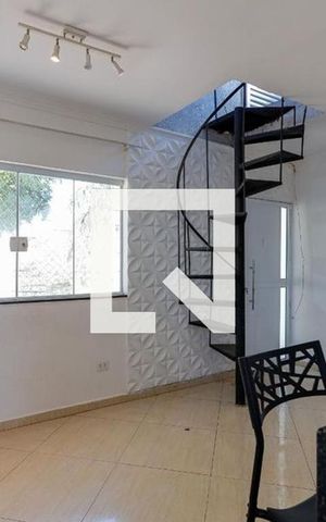 Casa à venda com 600m², 3 quartos e 4 vagas Casa à venda com 600m², 3 quartos e 4 vagasSala 1
