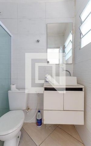 Casa à venda com 600m², 3 quartos e 4 vagas Casa à venda com 600m², 3 quartos e 4 vagasBanheiro da Suíte