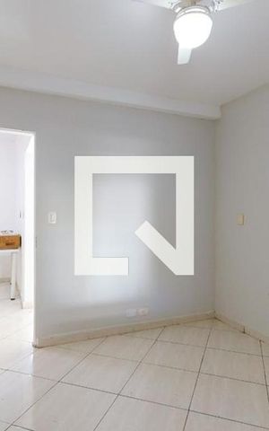 Casa à venda com 600m², 3 quartos e 4 vagas Casa à venda com 600m², 3 quartos e 4 vagasQuarto 3