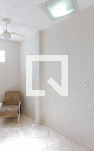 Casa à venda com 600m², 3 quartos e 4 vagas Casa à venda com 600m², 3 quartos e 4 vagasSala 2