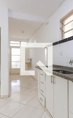 Casa à venda com 600m², 3 quartos e 4 vagas Casa à venda com 600m², 3 quartos e 4 vagasCozinha 2