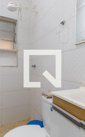 Casa à venda com 600m², 3 quartos e 4 vagas Casa à venda com 600m², 3 quartos e 4 vagasBanheiro 1