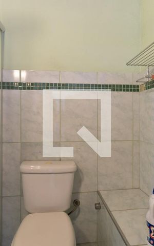 Casa à venda com 435m², 3 quartos e 9 vagasBanheiro Suite 2