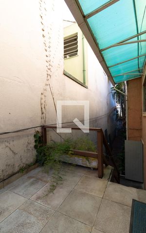 Casa à venda com 435m², 3 quartos e 9 vagasSacada