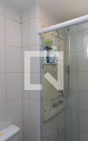 Apartamento à venda com 77m², 3 quartos e 1 vaga Apartamento à venda com 77m², 3 quartos e 1 vagaBanheiro da Suíte