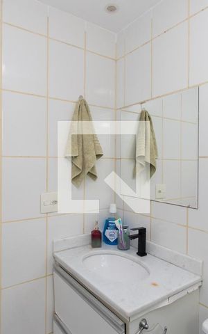Apartamento à venda com 77m², 3 quartos e 1 vaga Apartamento à venda com 77m², 3 quartos e 1 vagaBanheiro da Suíte