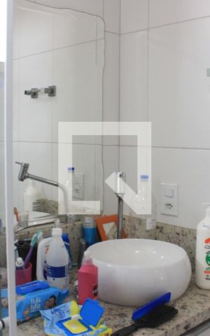 Apartamento à venda com 70m², 3 quartos e 2 vagasBanheiro 2