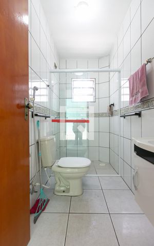 Casa para alugar com 490m², 4 quartos e 3 vagas Casa para alugar com 490m², 4 quartos e 3 vagasBanheiro 2