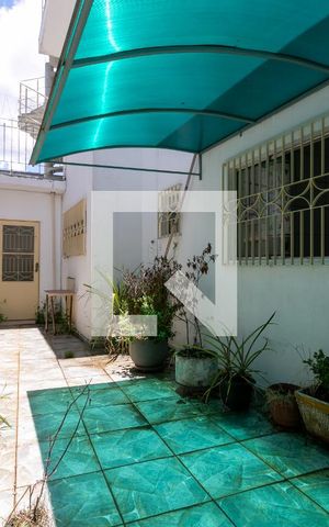 Casa para alugar com 490m², 4 quartos e 3 vagas Casa para alugar com 490m², 4 quartos e 3 vagasQuintal