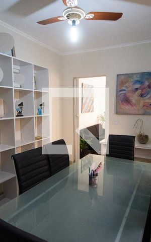 Casa para alugar com 140m², 3 quartos e 2 vagasQuarto