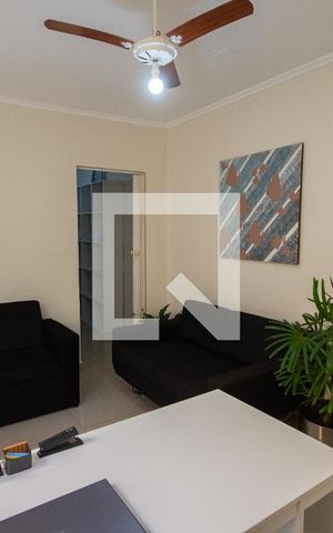 Casa para alugar com 140m², 3 quartos e 2 vagasSala