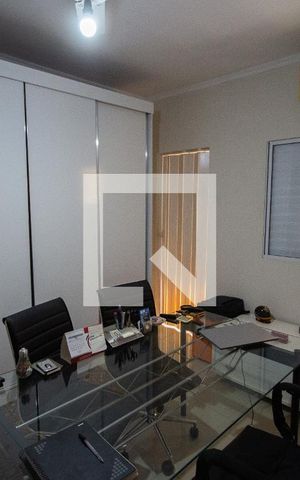 Casa para alugar com 140m², 3 quartos e 2 vagasSuíte 1