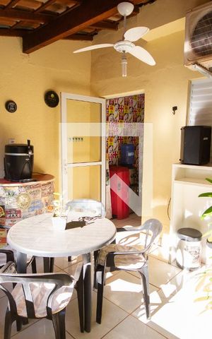 Casa para alugar com 140m², 3 quartos e 2 vagasÁrea de Serviço/Área de lazer