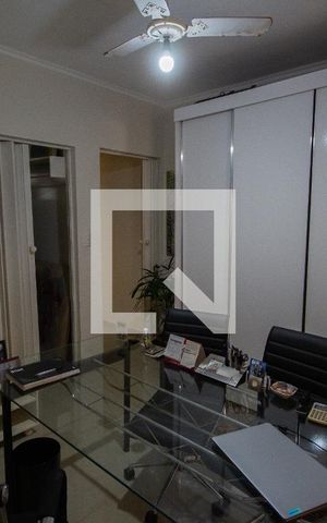 Casa para alugar com 140m², 3 quartos e 2 vagasSuíte 1
