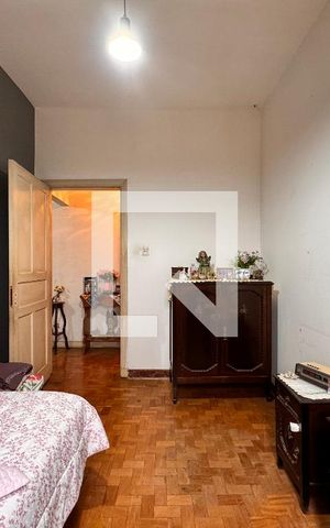 Casa à venda com 247m², 3 quartos e 4 vagas Casa à venda com 247m², 3 quartos e 4 vagasQuarto 2