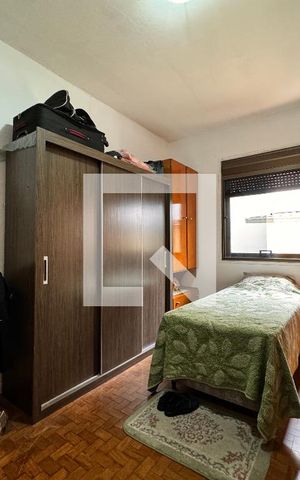 Casa à venda com 247m², 3 quartos e 4 vagas Casa à venda com 247m², 3 quartos e 4 vagasQuarto 3
