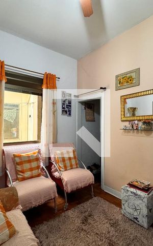 Casa à venda com 247m², 3 quartos e 4 vagas Casa à venda com 247m², 3 quartos e 4 vagasSala de TV