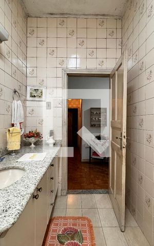 Casa à venda com 247m², 3 quartos e 4 vagas Casa à venda com 247m², 3 quartos e 4 vagasBanheiro