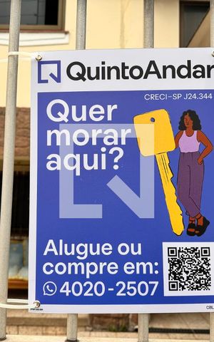 Casa à venda com 247m², 3 quartos e 4 vagas Casa à venda com 247m², 3 quartos e 4 vagasInstalação da plaquinha
