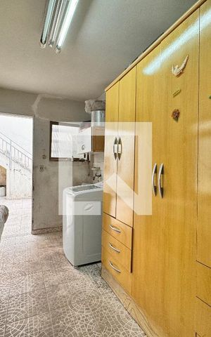 Casa à venda com 247m², 3 quartos e 4 vagas Casa à venda com 247m², 3 quartos e 4 vagasLavanderia
