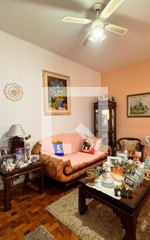 Casa à venda com 247m², 3 quartos e 4 vagas Casa à venda com 247m², 3 quartos e 4 vagasSala