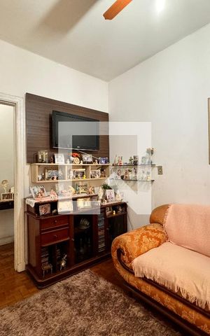 Casa à venda com 247m², 3 quartos e 4 vagas Casa à venda com 247m², 3 quartos e 4 vagasSala de TV