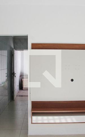 Casa para alugar com 80m², 2 quartos e 2 vagasSala