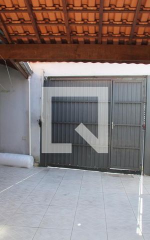 Casa para alugar com 80m², 2 quartos e 2 vagasGaragem/ Churrasqueira
