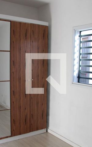 Casa para alugar com 80m², 2 quartos e 2 vagasQuarto 01