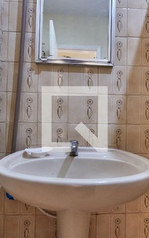 Casa de condomínio à venda com 60m², 1 quarto e sem vaga Casa de condomínio à venda com 60m², 1 quarto e sem vagaBanheiro