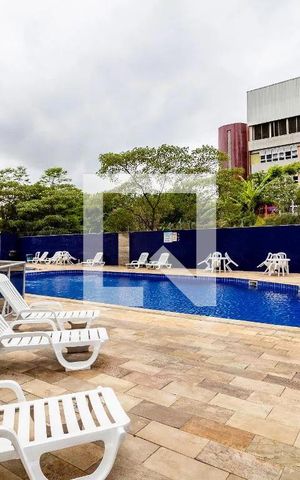 Apartamento à venda com 70m², 3 quartos e 1 vaga Apartamento à venda com 70m², 3 quartos e 1 vagaÁrea comum - Piscina
