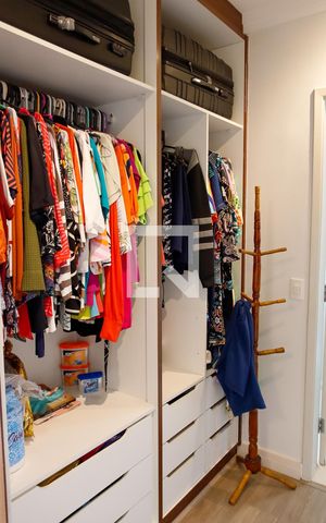 Casa à venda com 166m², 3 quartos e 3 vagasCloset da suíte 3