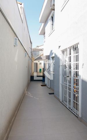 Casa à venda com 166m², 3 quartos e 3 vagasCorredor
