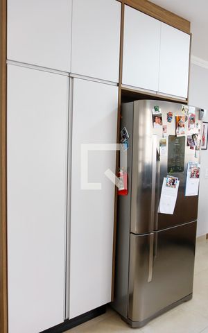 Casa à venda com 166m², 3 quartos e 3 vagasCozinha