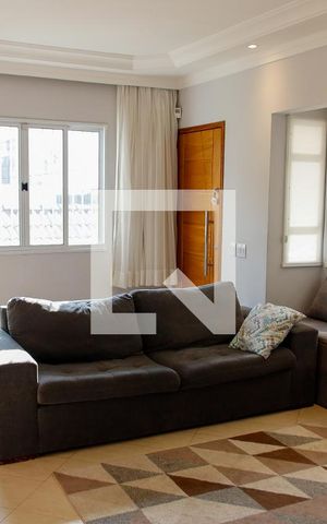 Casa à venda com 166m², 3 quartos e 3 vagassala