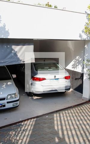 Casa à venda com 166m², 3 quartos e 3 vagasGaragem