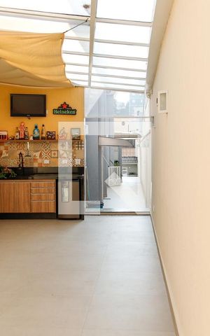Casa à venda com 166m², 3 quartos e 3 vagasÁrea comum