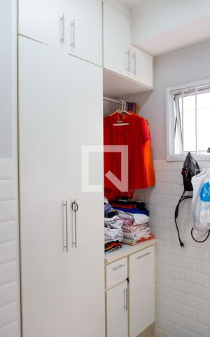 Casa à venda com 166m², 3 quartos e 3 vagasLavanderia
