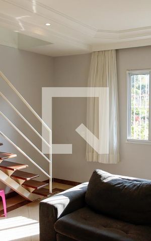 Casa à venda com 166m², 3 quartos e 3 vagassala