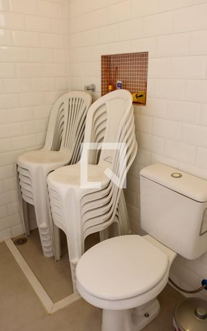 Casa à venda com 166m², 3 quartos e 3 vagasLavabo