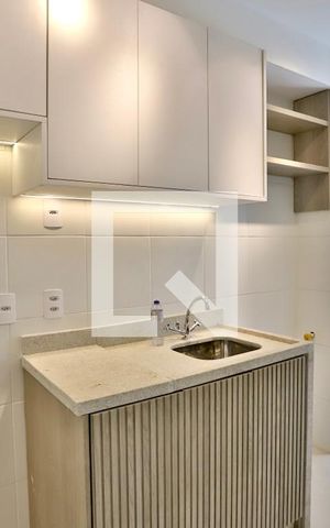Apartamento à venda com 37m², 2 quartos e sem vaga Apartamento à venda com 37m², 2 quartos e sem vagaCozinha