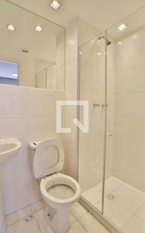 Apartamento à venda com 37m², 2 quartos e sem vaga Apartamento à venda com 37m², 2 quartos e sem vagaBanheiro