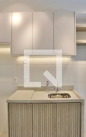 Apartamento à venda com 37m², 2 quartos e sem vaga Apartamento à venda com 37m², 2 quartos e sem vagaCozinha