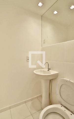 Apartamento à venda com 37m², 2 quartos e sem vaga Apartamento à venda com 37m², 2 quartos e sem vagaBanheiro