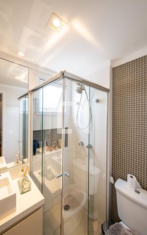 Apartamento à venda com 60m², 2 quartos e 1 vaga Apartamento à venda com 60m², 2 quartos e 1 vagaBanheiro Social