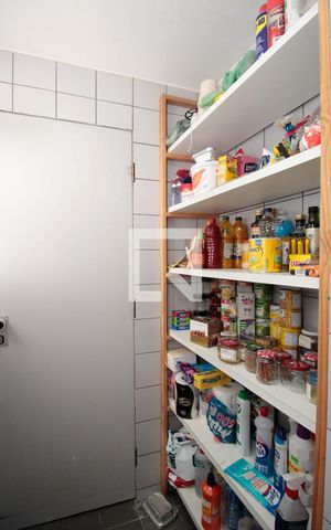 Apartamento à venda com 165m², 3 quartos e 1 vaga Apartamento à venda com 165m², 3 quartos e 1 vagaDespensa